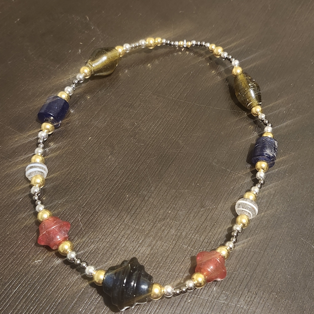 Elegant Multicolor Beaded Necklace